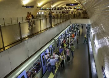 Metro de Lisboa aplica medidas preventivas que podem gerar atrasos neste sábado